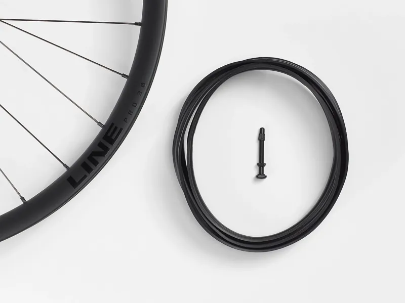 Bontrager Line Pro Carbon 30mm TLR Boost 27.5 MTB Wheel-6